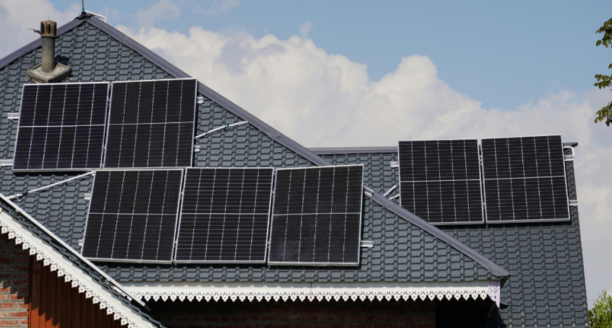 Solar Panel Cleaning Services Solar Panel Cleaning Services